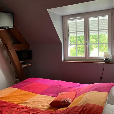 Chambre Chez Armelle Avoine Exterior photo